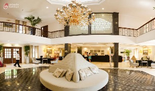 1317121451_ayt560_3_Lobby_Club.jpg